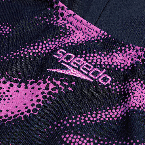 1693523