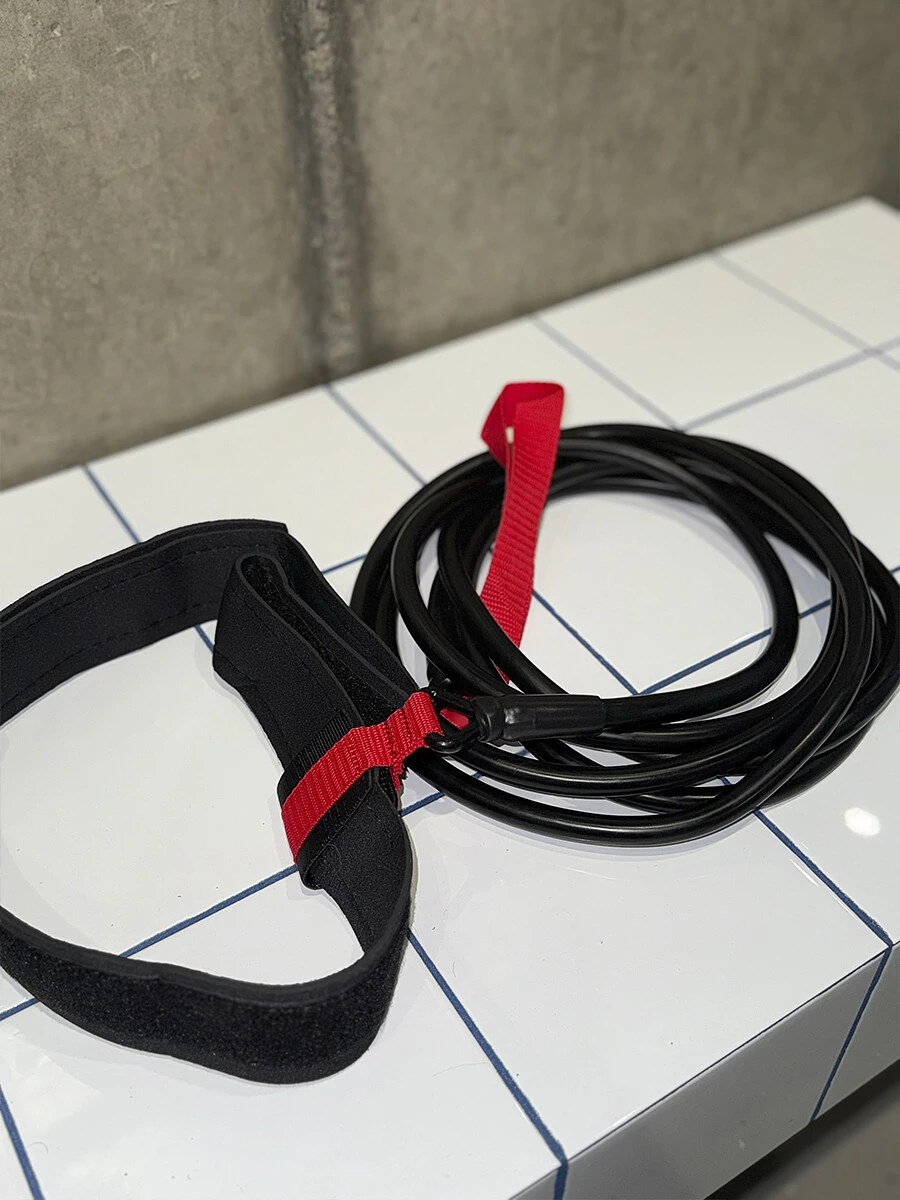 SWELL Резиновый тренажер для бассейна "Resistance Belt" Red