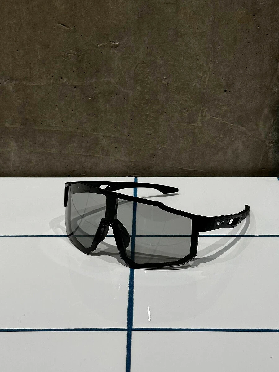 SWELL Очки солнцезащитные SWELL TRI фотохромные black-black