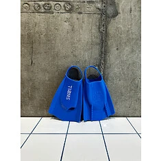 3163424